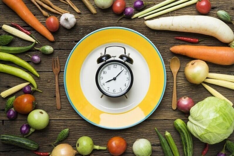 following a healthy weight loss diet for a week at home